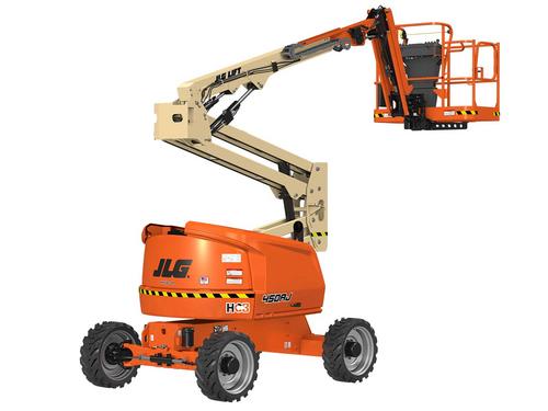 Plataforma elevatória JLG 450AJ HC3 em operação, ideal para trabalhos em altura com segurança e eficiência.