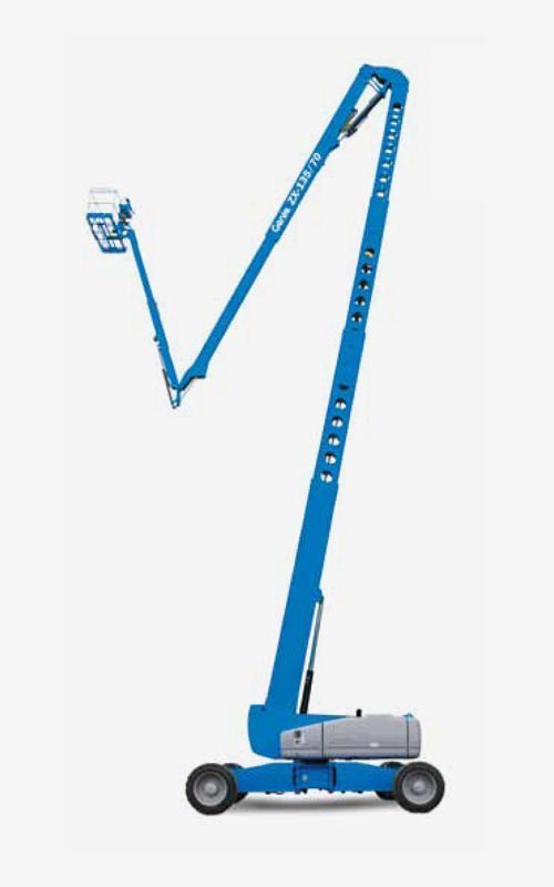 Plataforma elevatória tesoura elétrica Skyjack SJ4732 em operação, ideal para trabalhos em altura com segurança e eficiência.